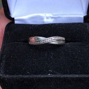 Cirari Couture Jewels terling Silver & Diamond Pave Cross Over Ring size 8